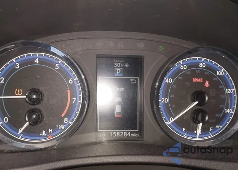 2017 Toyota Corolla Se z USA, uszkodzony, nr VIN 2T1BURHE2HC819501